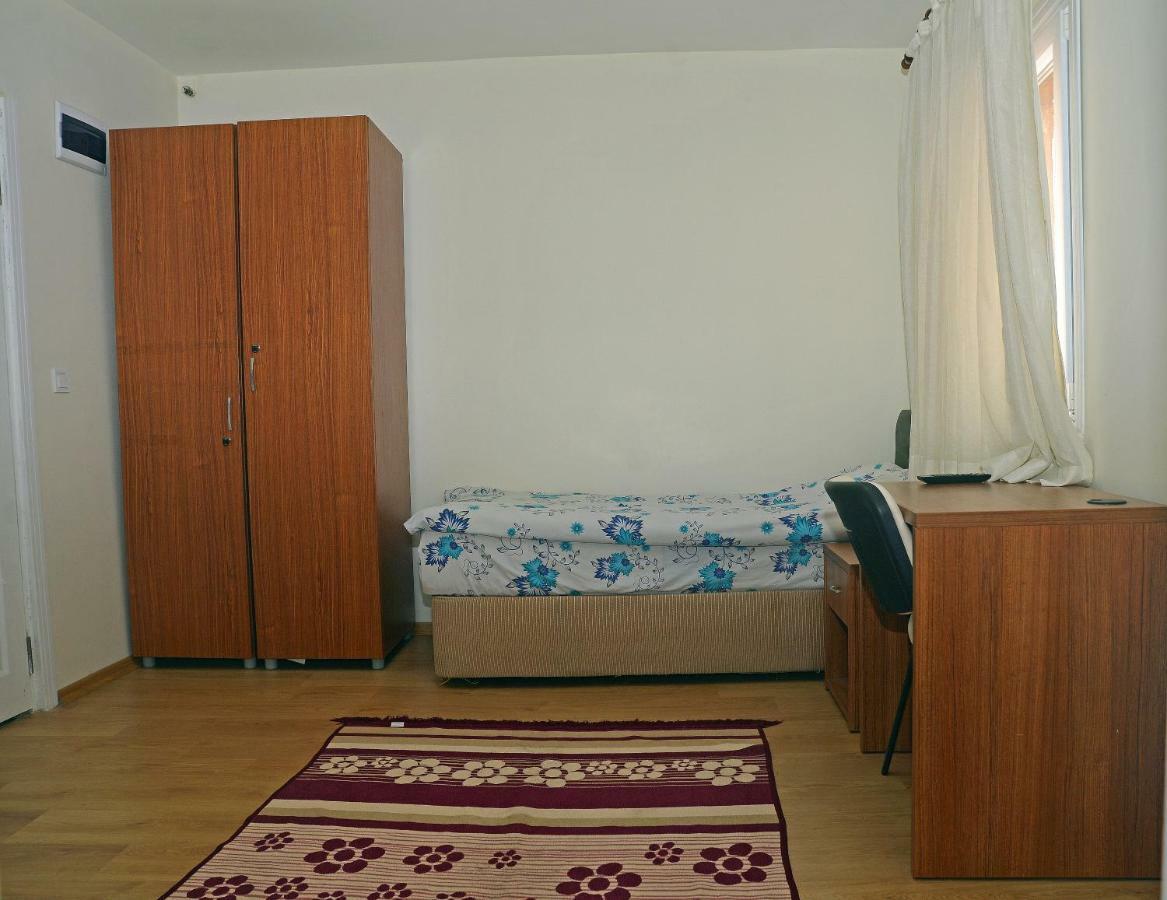 Vatan Yurt Hostel 伊斯坦布尔 外观 照片