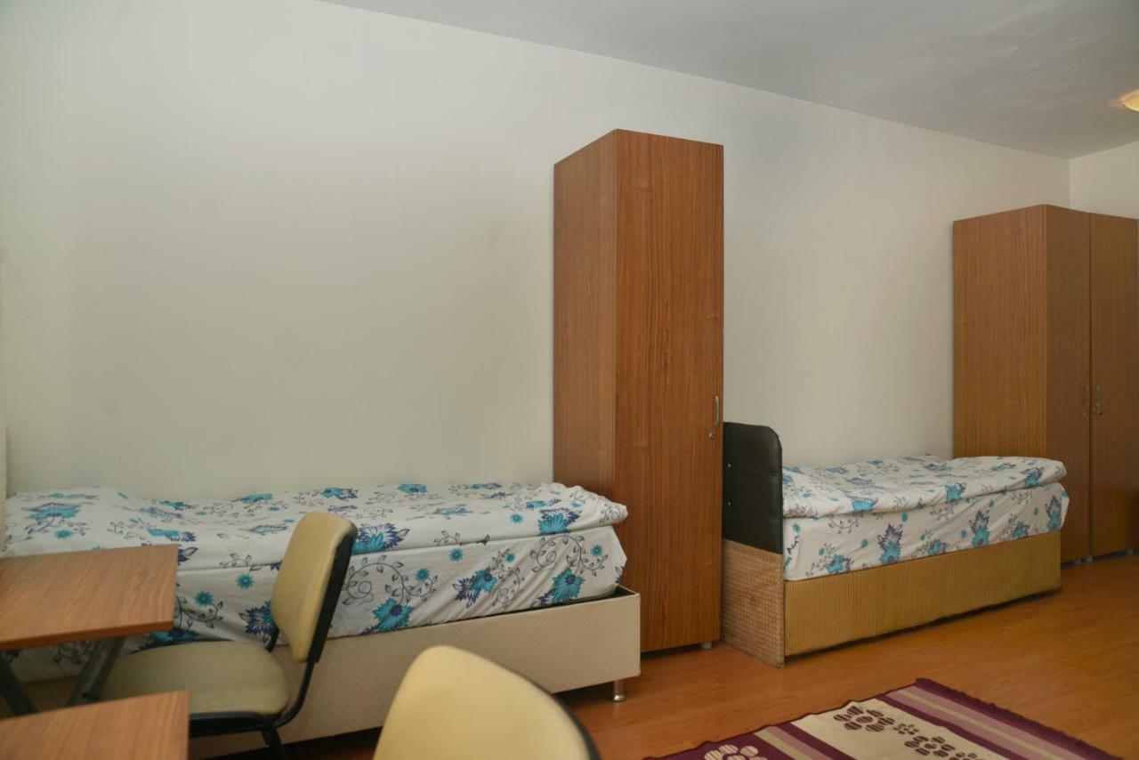 Vatan Yurt Hostel 伊斯坦布尔 外观 照片
